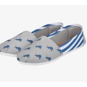 FOCO NFL Football Women's Detroit‎ Lions Canvas Slip On Shoe New with Tags